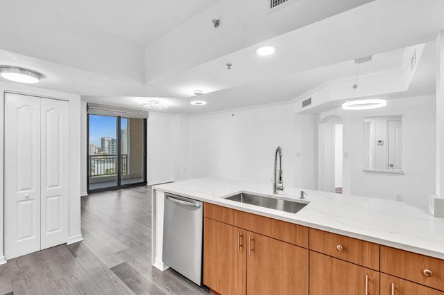 110 N FEDERAL Highway 1113, Fort Lauderdale, FL 33301