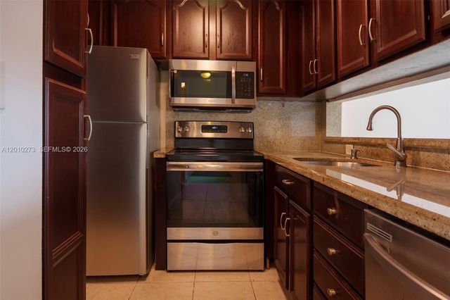 2935 NE 163rd St 5T, North Miami Beach, FL 33160