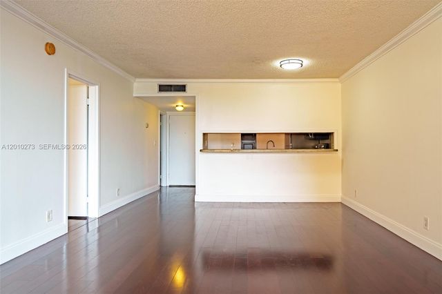 2935 NE 163rd St 5T, North Miami Beach, FL 33160