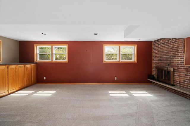 320 W Elm Street, Sun Prairie, WI 53590