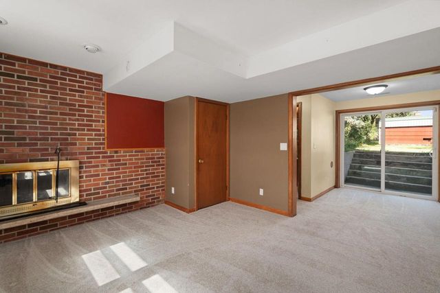 320 W Elm Street, Sun Prairie, WI 53590