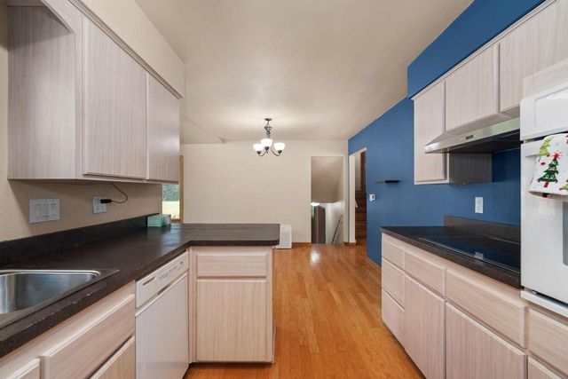 320 W Elm Street, Sun Prairie, WI 53590