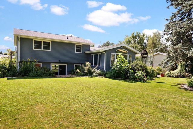 320 W Elm Street, Sun Prairie, WI 53590