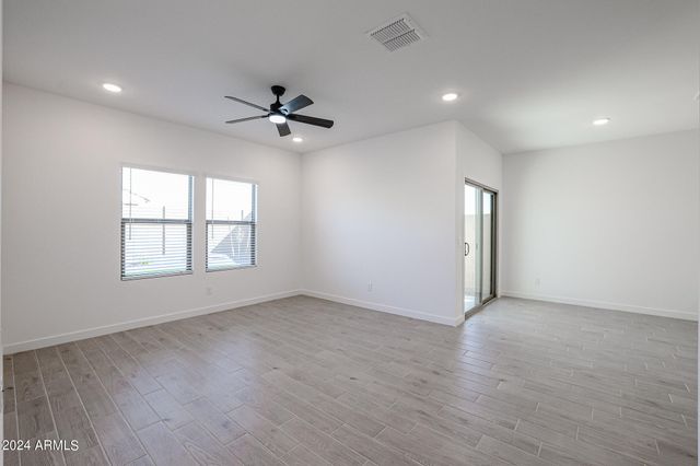 7908 W Frier Drive, Glendale, AZ 85303
