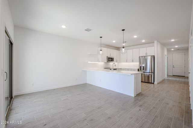 7908 W Frier Drive, Glendale, AZ 85303