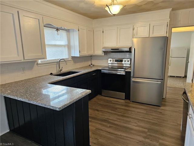 2230 Independence Road, Winston-salem, NC 27106