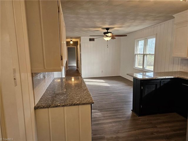 2230 Independence Road, Winston-salem, NC 27106