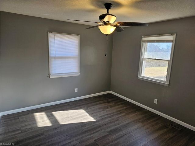 2230 Independence Road, Winston-salem, NC 27106