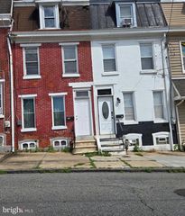 504 WALNUT ST, Norristown, PA 19401