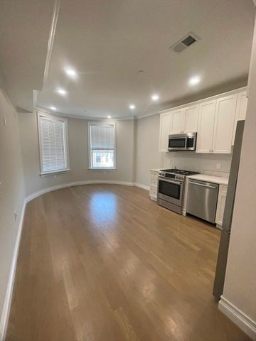 14 Mount Hood Road 5, Boston, MA 02135