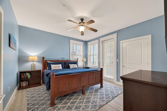 4211 Pointe West Drive 203, Galveston, TX 77554