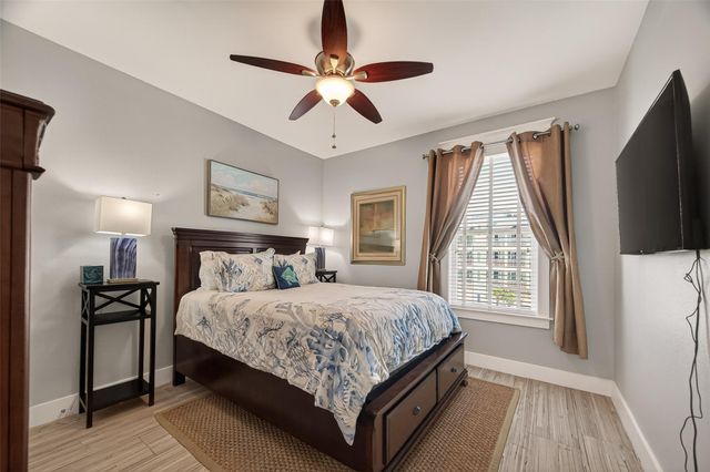 4211 Pointe West Drive 203, Galveston, TX 77554
