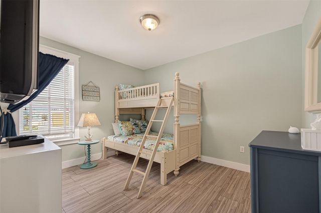 4211 Pointe West Drive 203, Galveston, TX 77554