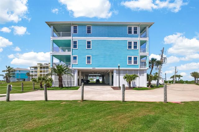 4211 Pointe West Drive 203, Galveston, TX 77554