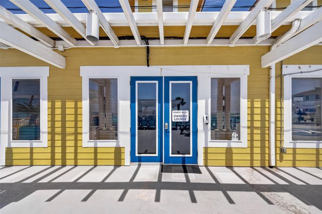4211 Pointe West Drive 203, Galveston, TX 77554