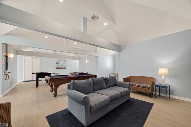 4211 Pointe West Drive 203, Galveston, TX 77554