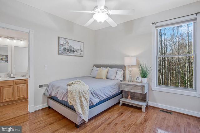 220 SANDHILL CT, St Leonard, MD 20685