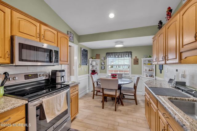 26 Exeter Street, Old Bridge, NJ 08857