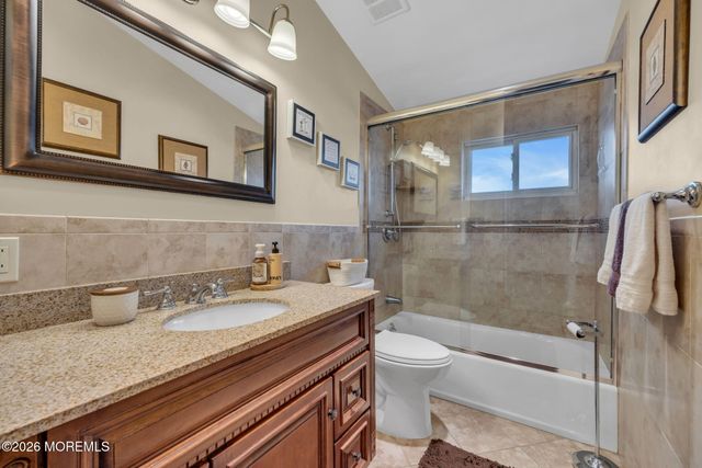 26 Exeter Street, Old Bridge, NJ 08857