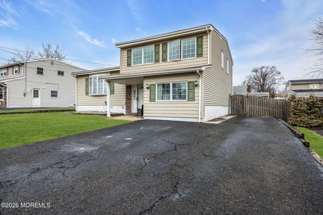 26 Exeter Street, Old Bridge, NJ 08857