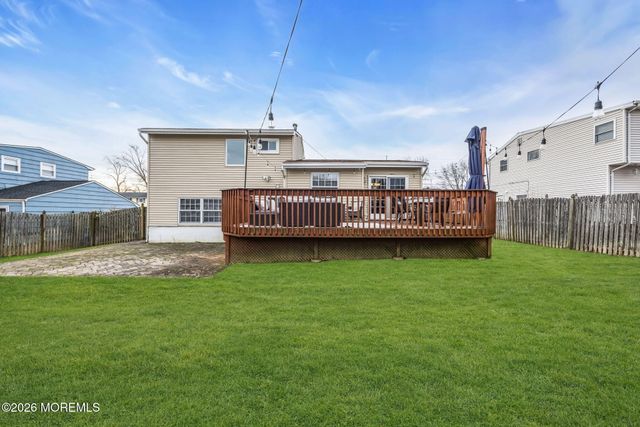26 Exeter Street, Old Bridge, NJ 08857