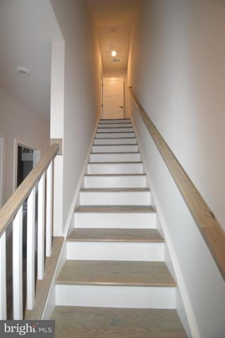 13943 AIRFOIL RD, Herndon, VA 20171