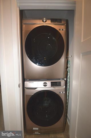 13943 AIRFOIL RD, Herndon, VA 20171