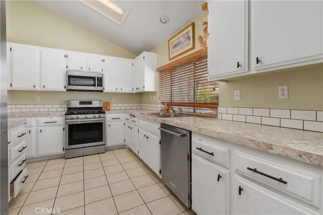 1004 Radka, Beaumont, CA 92223