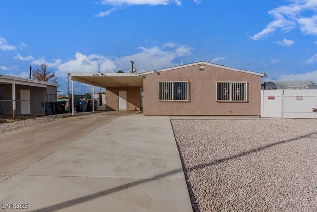 2539 Raymond Avenue, North Las Vegas, NV 89032