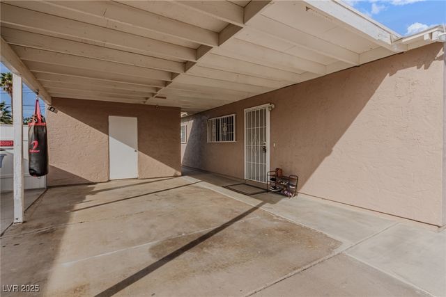 2539 Raymond Avenue, North Las Vegas, NV 89032