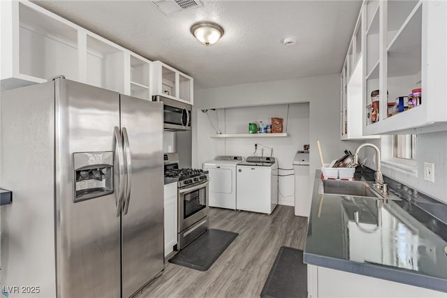 2539 Raymond Avenue, North Las Vegas, NV 89032