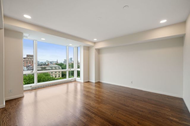 2 Commonwealth 8G, Boston, MA 02116