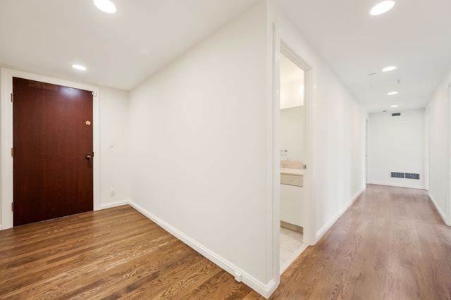 2 Commonwealth 8G, Boston, MA 02116