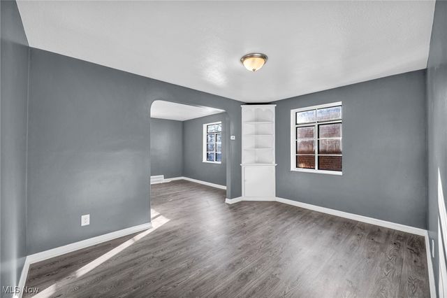 420 E 222nd Street 1, Euclid, OH 44123