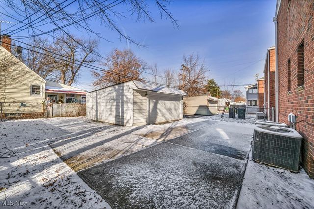 420 E 222nd Street 1, Euclid, OH 44123