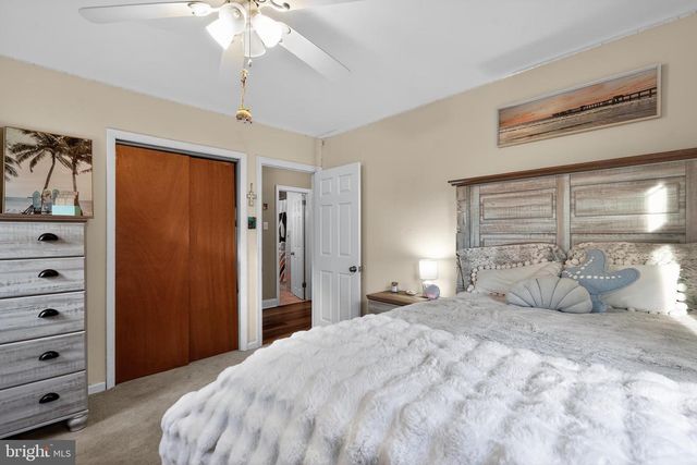 537 DEWEY PARKER AVE, Audubon, NJ 08106