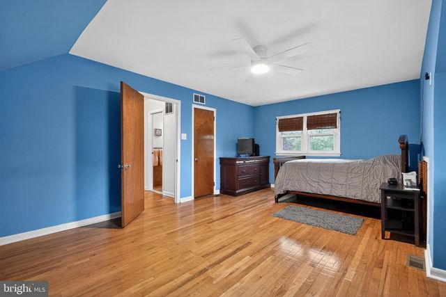 537 DEWEY PARKER AVE, Audubon, NJ 08106