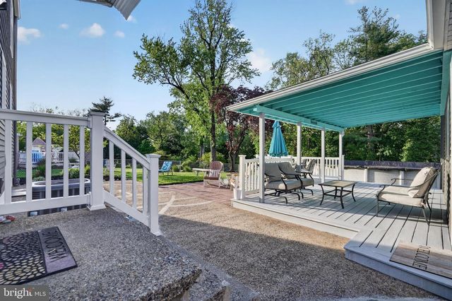 537 DEWEY PARKER AVE, Audubon, NJ 08106