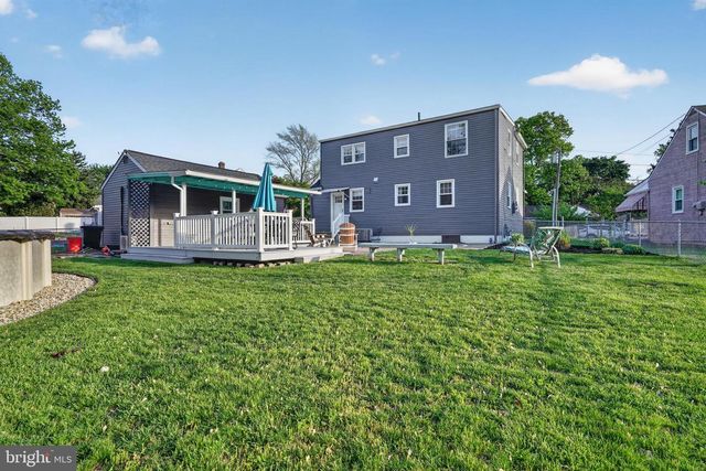 537 DEWEY PARKER AVE, Audubon, NJ 08106
