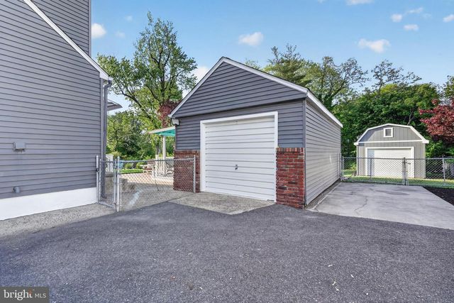 537 DEWEY PARKER AVE, Audubon, NJ 08106
