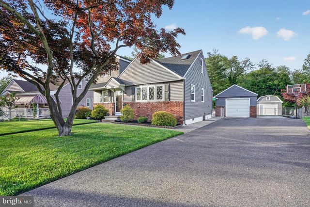 537 DEWEY PARKER AVE, Audubon, NJ 08106