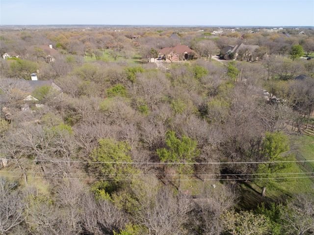 352 Sugartree Circle, Lipan, TX 76462
