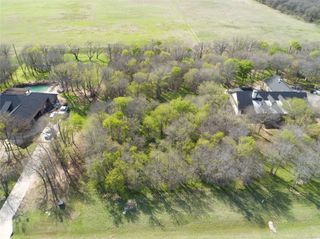 352 Sugartree Circle, Lipan, TX 76462