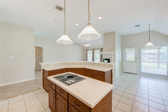 9026 Robinhoods Well Drive, Spring, TX 77379