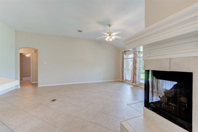 9026 Robinhoods Well Drive, Spring, TX 77379