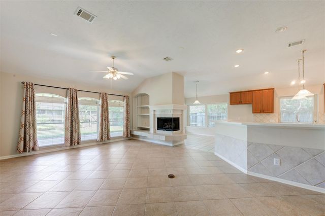 9026 Robinhoods Well Drive, Spring, TX 77379