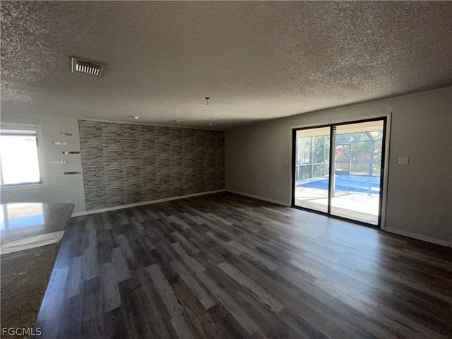 16264 Shadow Pine RD, North Fort Myers, FL 33917