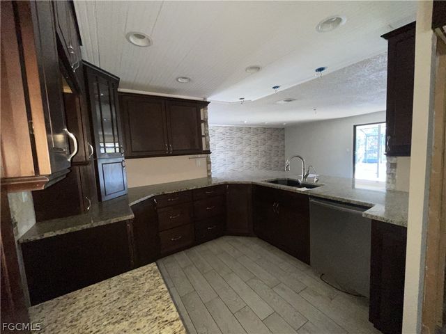 16264 Shadow Pine RD, North Fort Myers, FL 33917