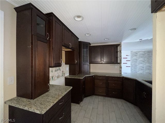 16264 Shadow Pine RD, North Fort Myers, FL 33917