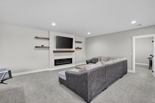 2590 Serenity Drive, Waukee, IA 50263